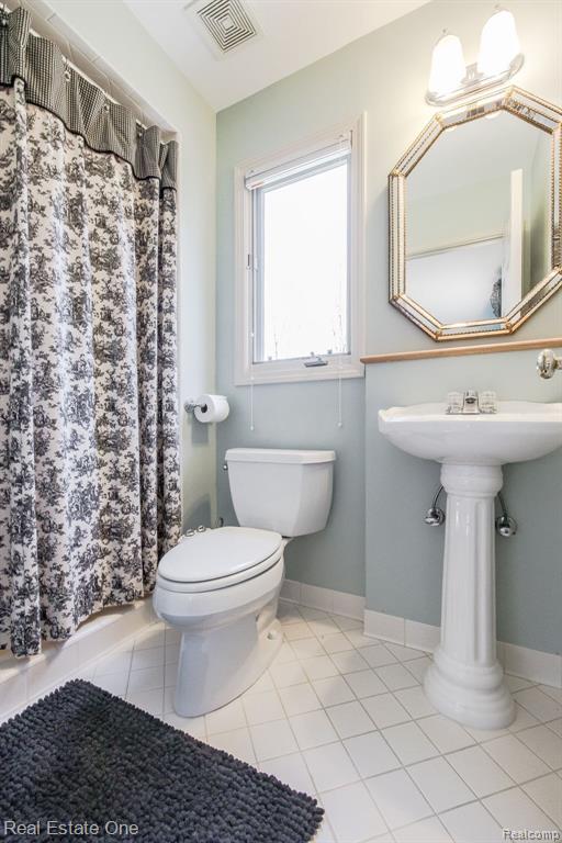 9316 LAKEBLUFF Drive, Clarkston, MI 48348 — Photo 51