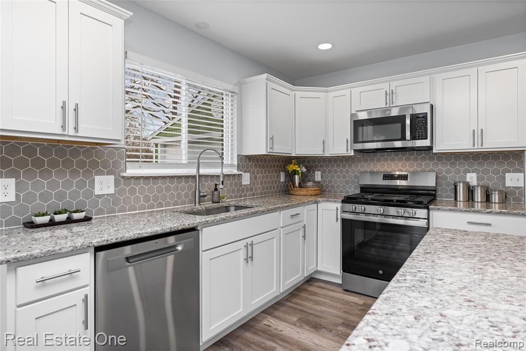 4913 Rioview Drive, Clarkston, MI — Photo 15
