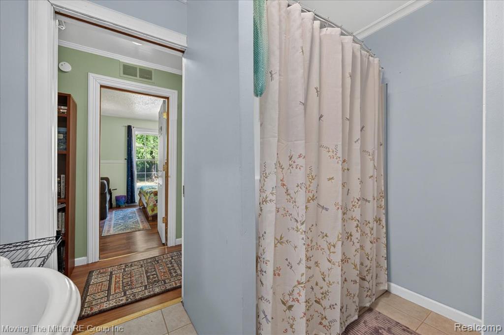 21847 Fenster Street, Belleville, MI 48111 — Photo 16