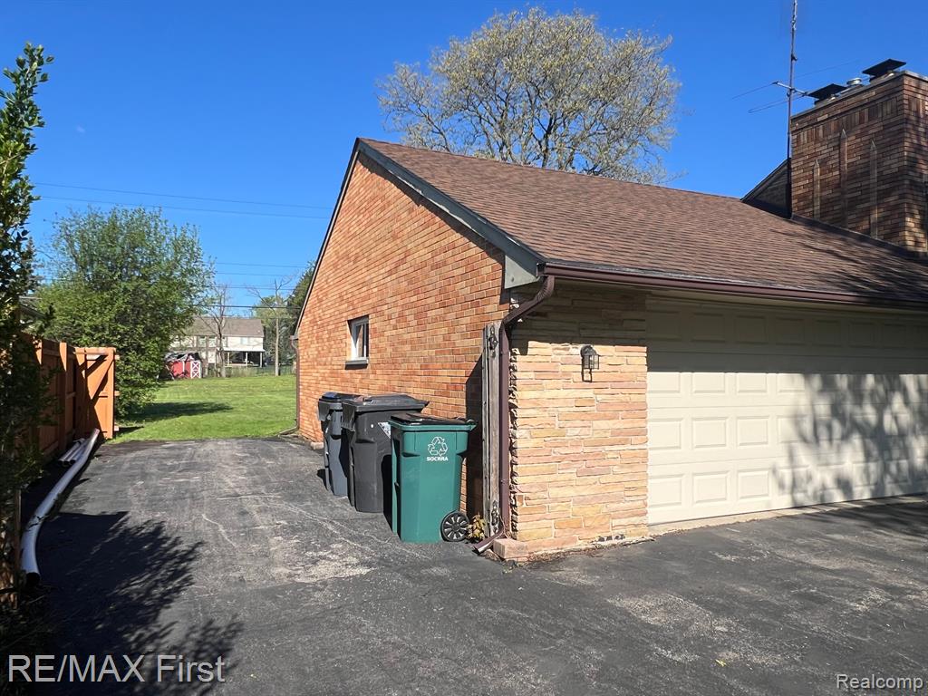 5721 WRIGHT Drive, Troy, MI 48098 — Photo 6