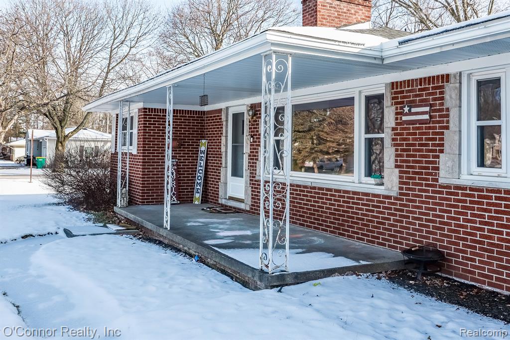 3178 Oakwood Drive, Port Huron, MI 48060 — Photo 2