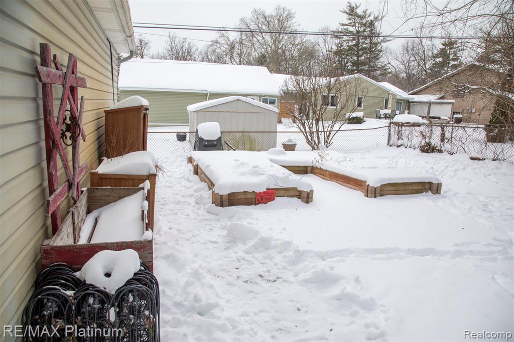 4975 Comstock Street, Commerce Twp, MI 48382 — Photo 19