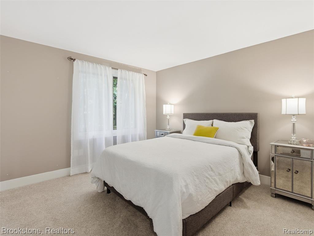 7450 Deerhill Drive, Clarkston, MI — Photo 38