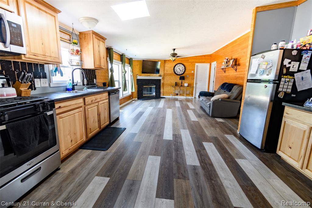 13045 Strong Boulevard, South Rockwood, MI — Photo 10