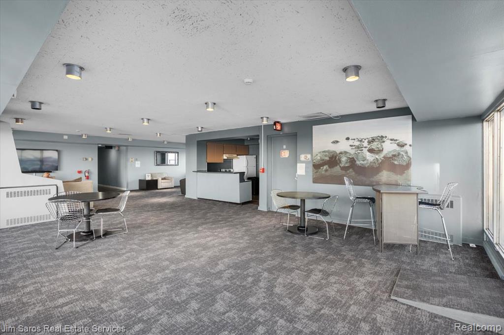 8200 E Jefferson Avenue, 802, Detroit, MI 48214 — Photo 20