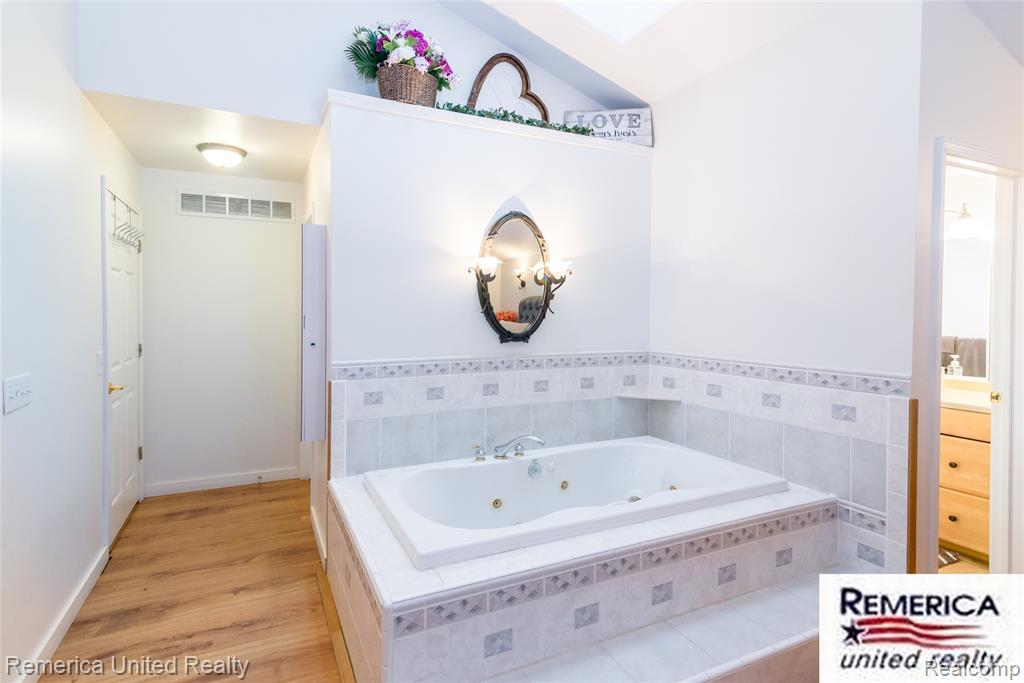 9852 Southlawn Circle, Jerome, MI 49249 — Photo 23