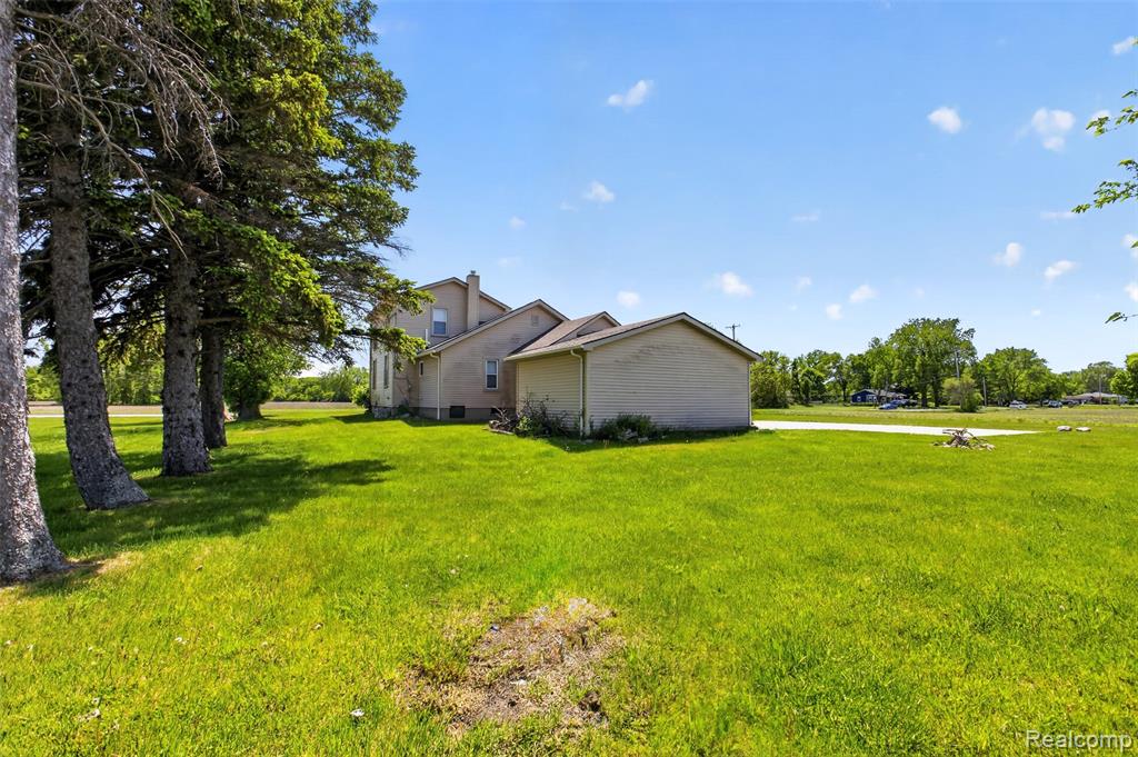 5660 Tittabawassee Road, Saginaw, MI 48604 — Photo 23