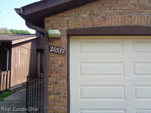 26537 Summerdale Drive, Southfield, MI 48033 — Photo 2