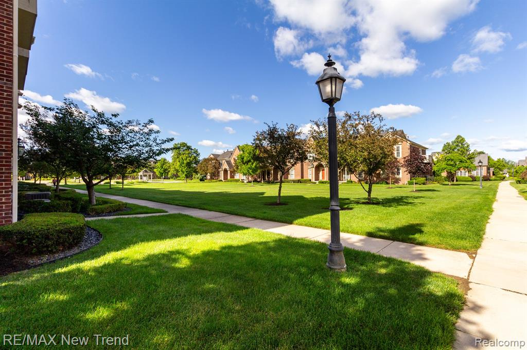 1611 E LAKEVIEW Lane, Canton, MI 48187 — Photo 29