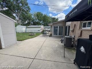 22848 N Brookside Drive, Dearborn Heights, MI 48125 — Photo 6