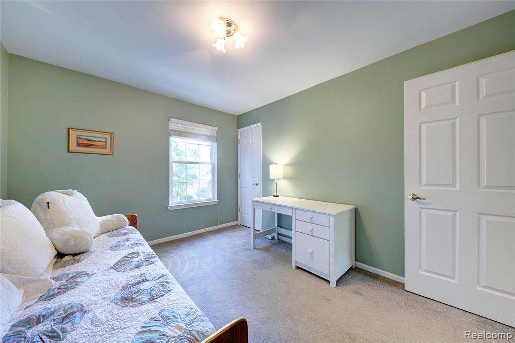 702 Westhills Drive, South Lyon, MI 48178 — Photo 45