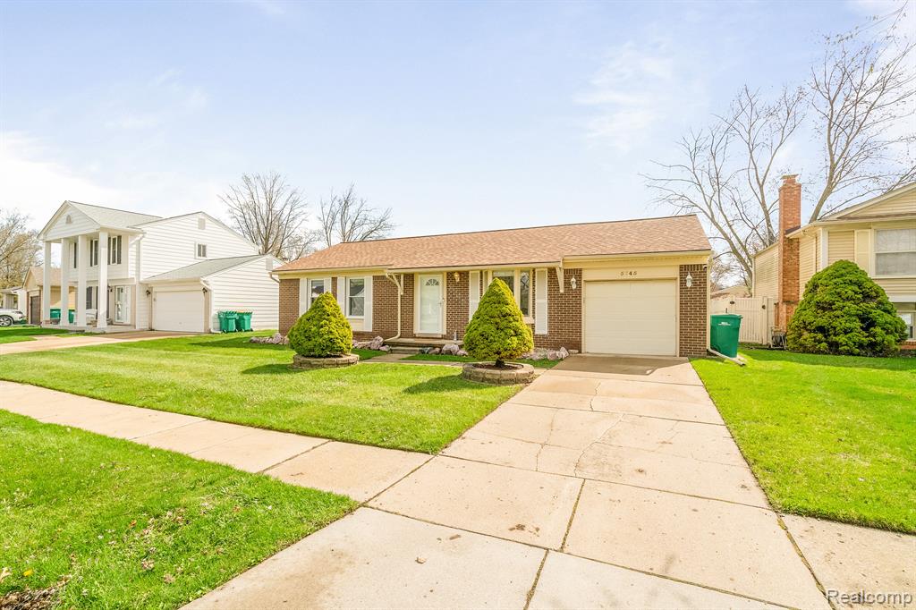 5745 NEW MEADOW Drive, Ypsilanti, MI 48197 — Photo 3