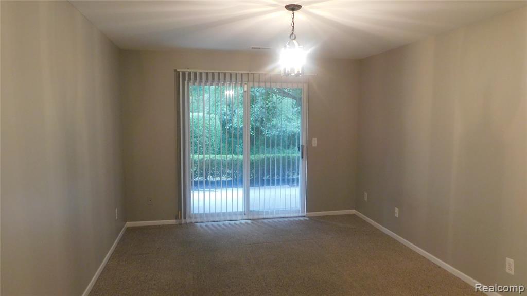 44850 MARIGOLD Drive, Sterling Heights, MI 48314 — Photo 10