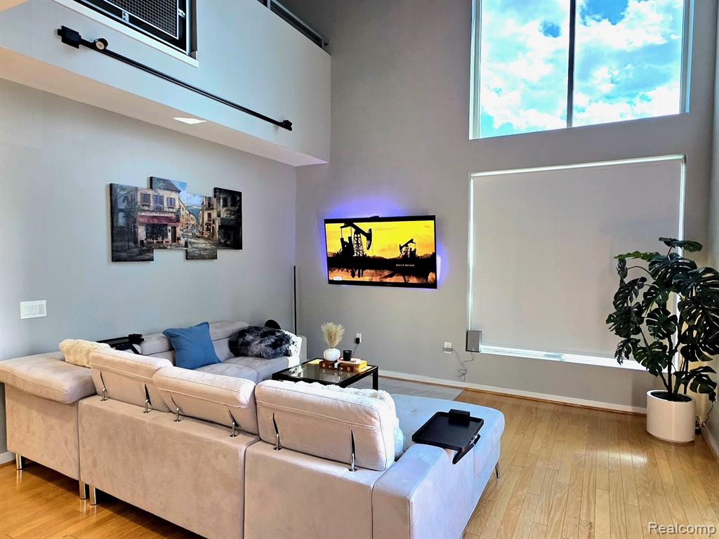 614 TROY, Royal Oak, MI 48067 — Photo 18