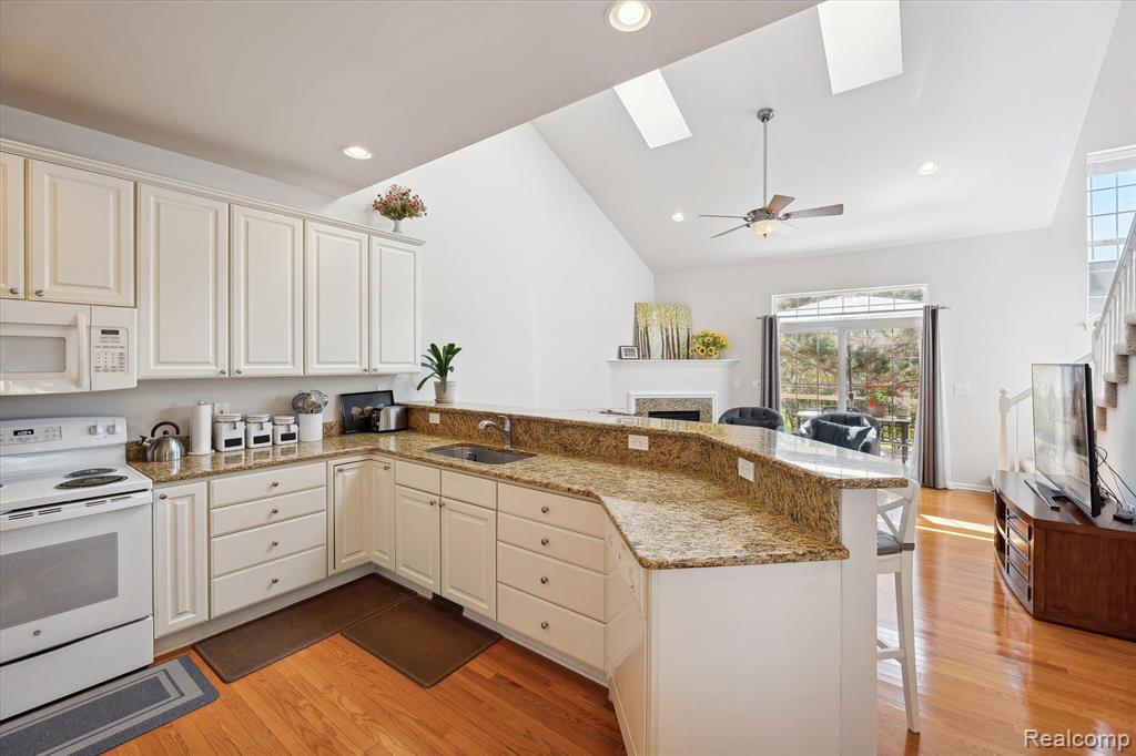 4227 LONEBRIDGE Circle, Canton, MI 48188 — Photo 11