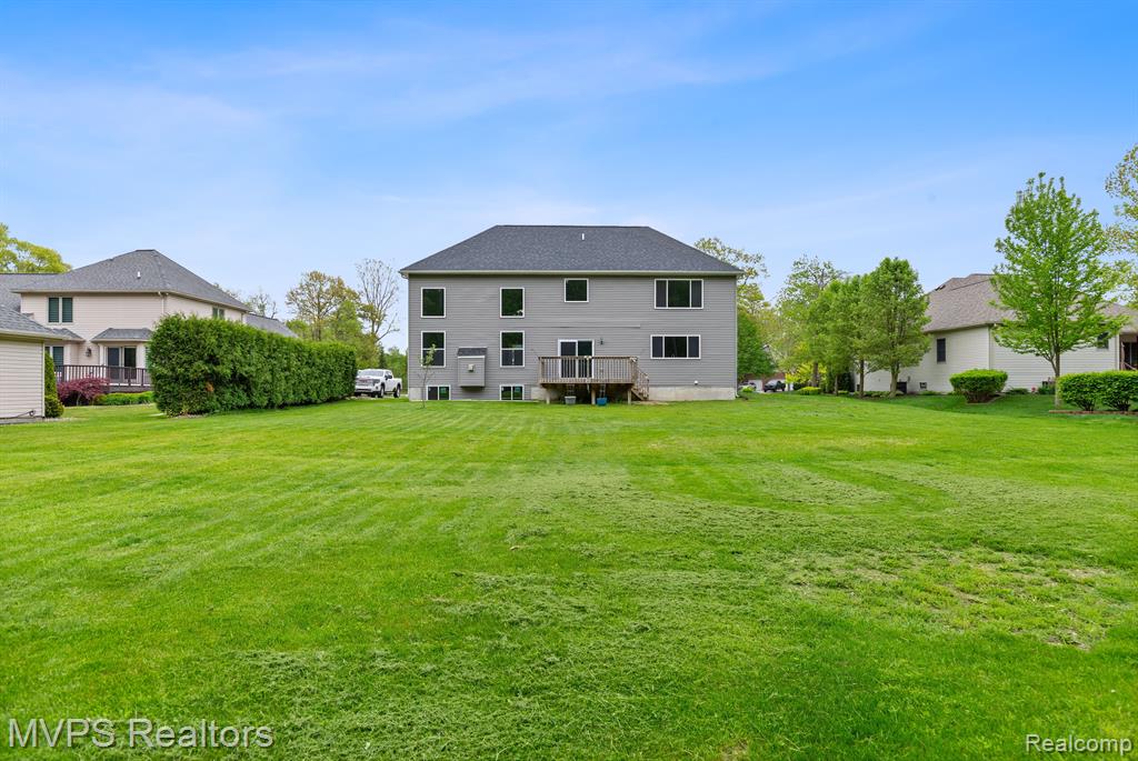 5325 SHOREWOOD Drive, Fort Gratiot, MI 48059 — Photo 50