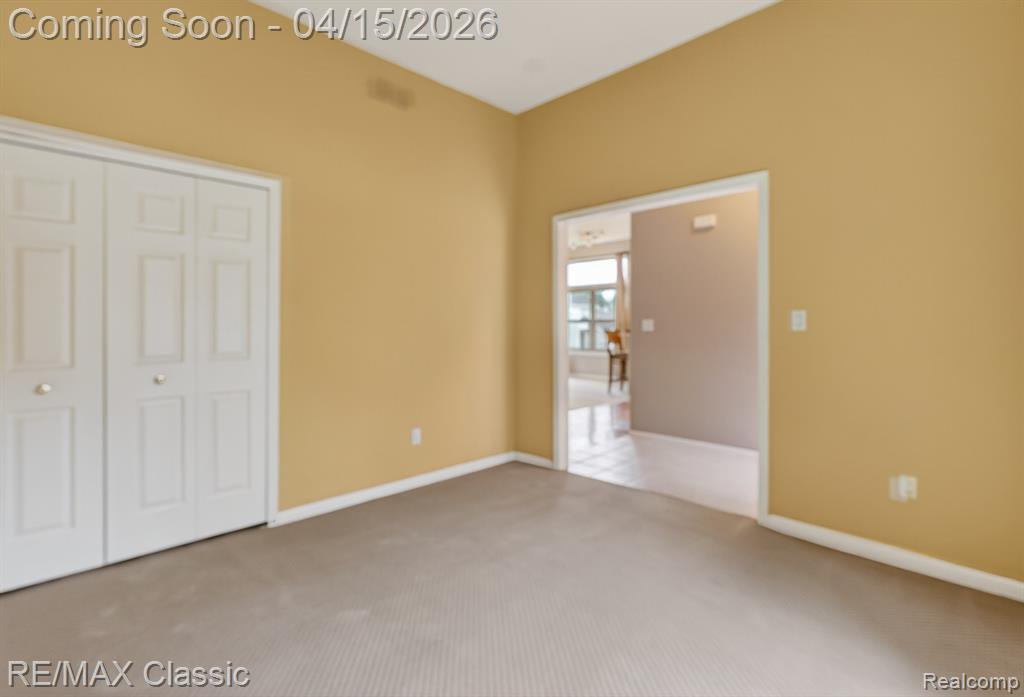 652 Woodside Drive, Milford, MI 48381 — Photo 11