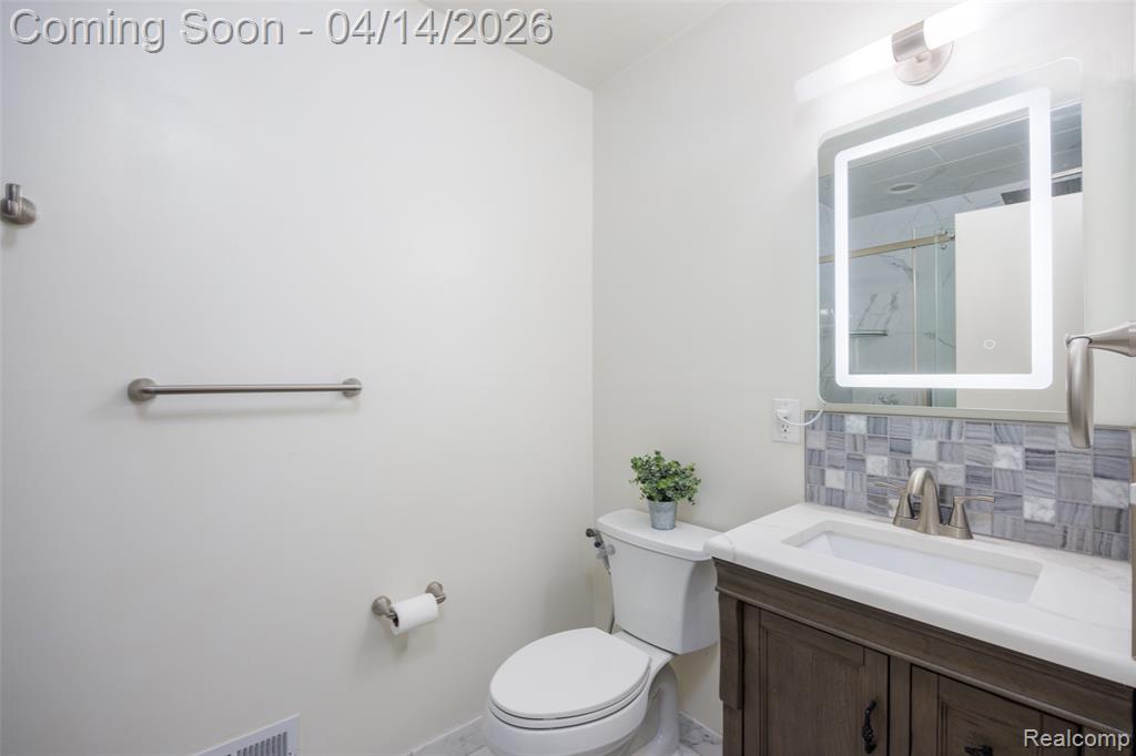933 Kirts Boulevard, Troy, MI 48084 — Photo 19