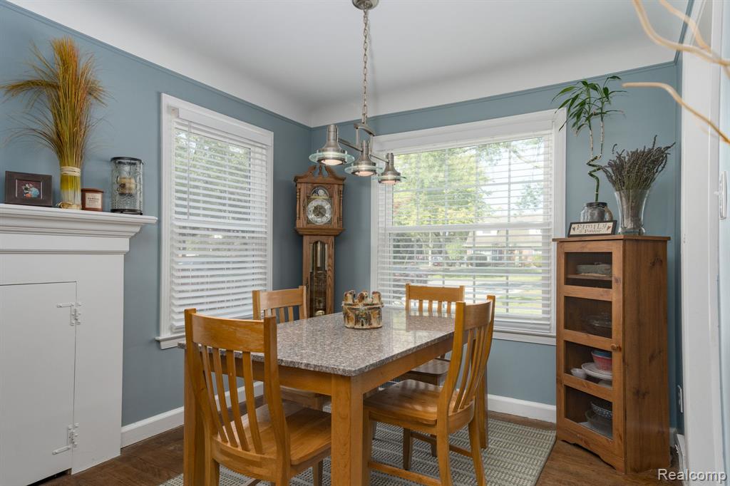 27714 California Drive NE, Lathrup Village, MI 48076 — Photo 8