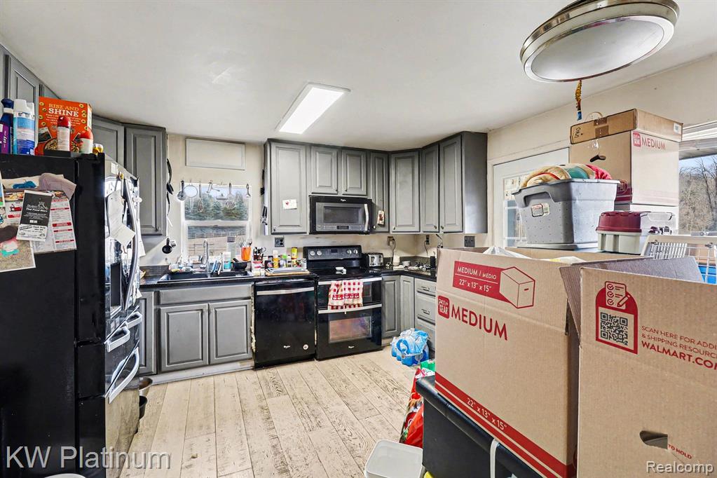 5160 Laur Road, North Branch, MI 48461 — Photo 9