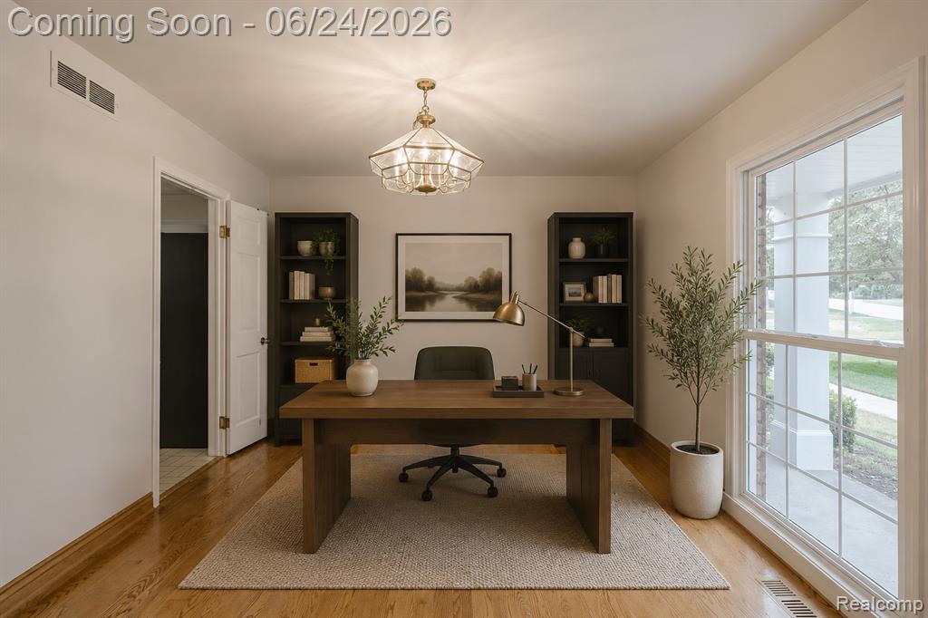 710 Basswood Drive, Rochester Hills, MI 48309 — Photo 8