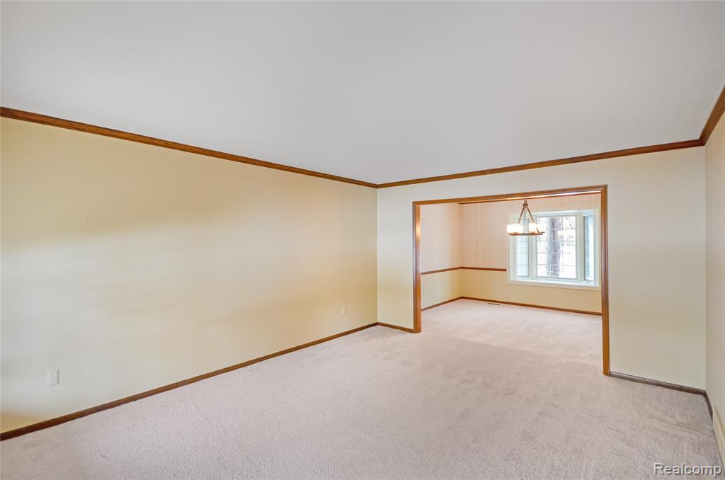 53645 Lambeth Court, Shelby Twp, MI 48316 — Photo 15