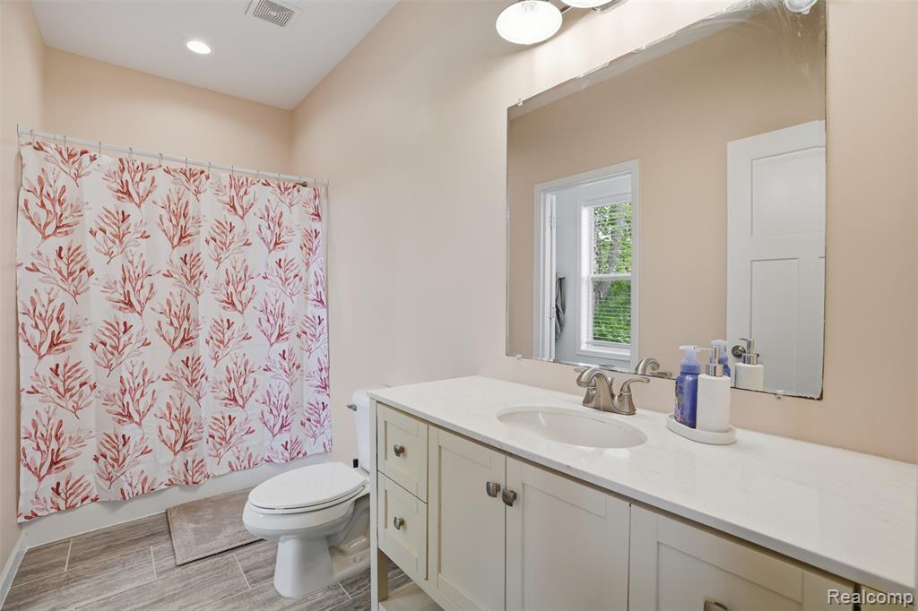 4172 Prairie Rose Drive, Howell, MI 48843 — Photo 25