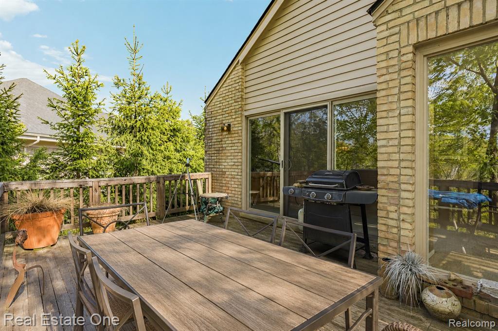 5000 Mirror Lake Court, 19, West Bloomfield, MI 48323 — Photo 56