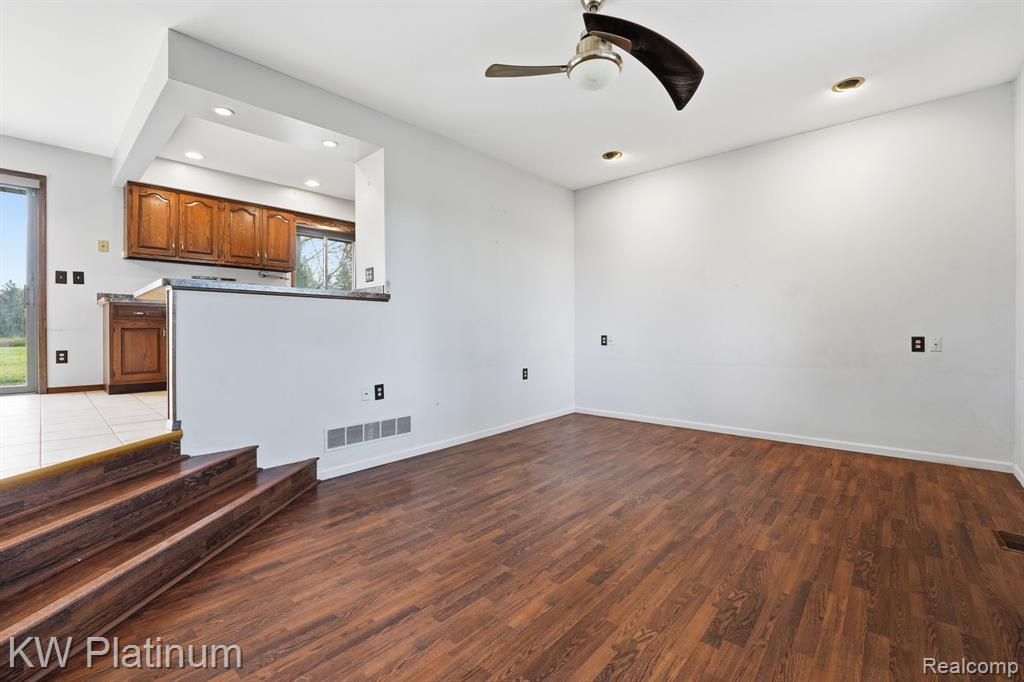 7383 Fisher Road, Grant, MI 48032 — Photo 3