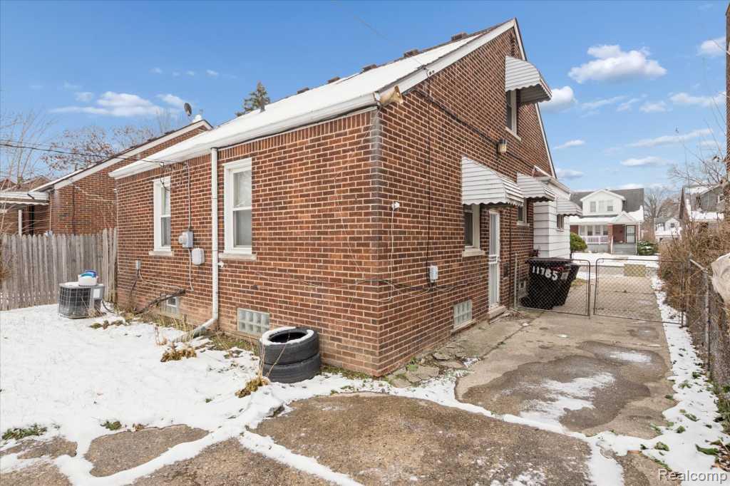 11785 Nashville Street, Detroit, MI 48205 — Photo 36
