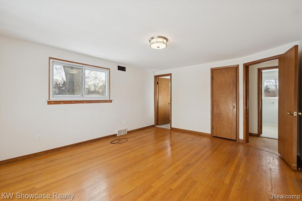 5241 S Pebblecreek Road, West Bloomfield, MI — Photo 24