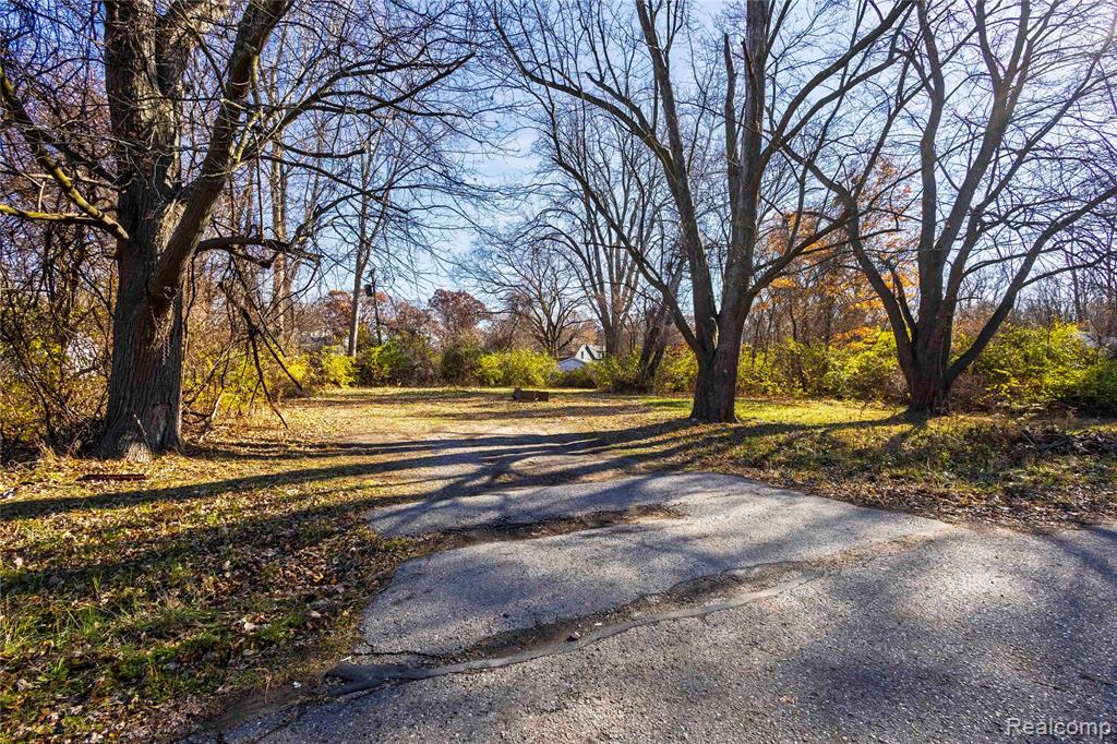 6073 Biddle Street, Romulus, MI 48174 — front exterior