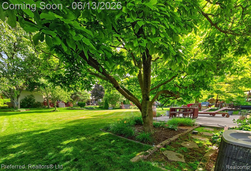 43751 Oakbrook Road, Canton, MI 48187 — Photo 45