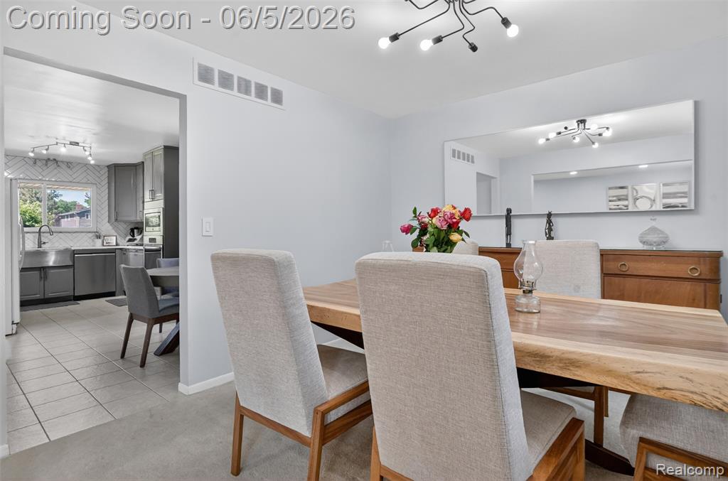 87 Duncan Drive, Troy, MI 48098 — Photo 9