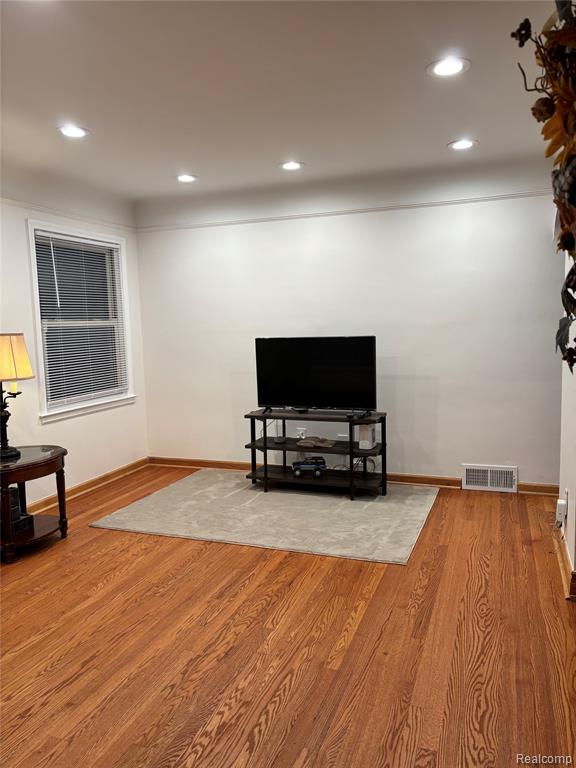9990 Appleton, Redford, MI 48239 — Photo 4