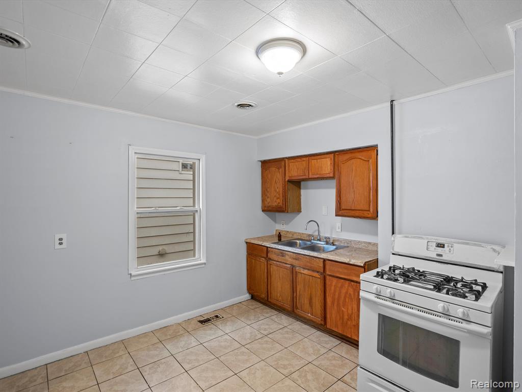 6533 VAUGHAN Street, Detroit, MI 48228 — Photo 6