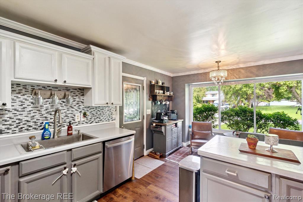 5394 KIMBERLY Drive, Grand Blanc, MI 48439 — Photo 16