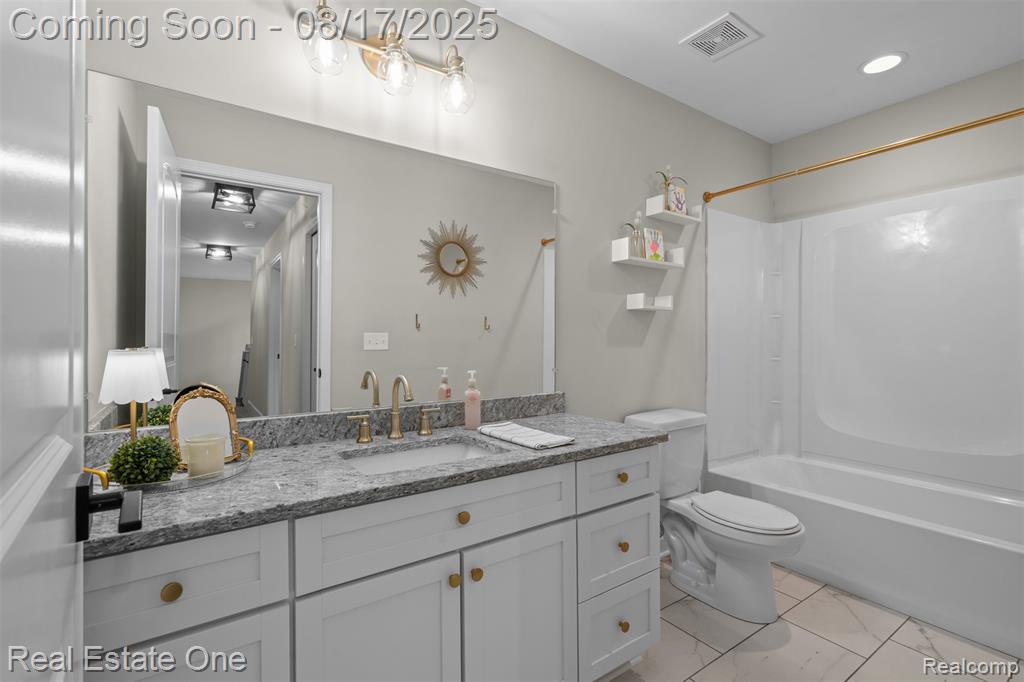 78758 Angling Road, Richmond, MI 48062 — Photo 29