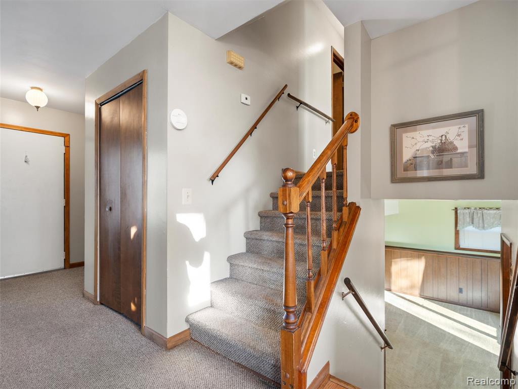 845 Harry Paul Drive, Lake Orion, MI 48362 — Photo 8