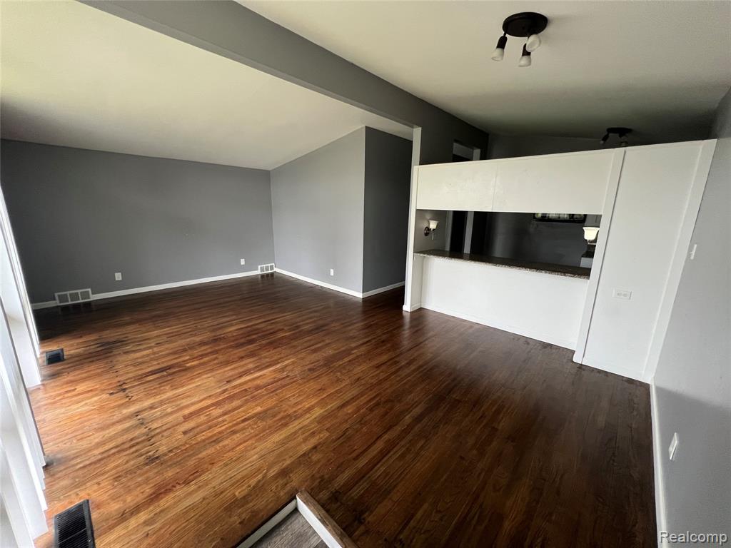 483 Lynch Avenue, Pontiac, MI 48342 — Photo 4