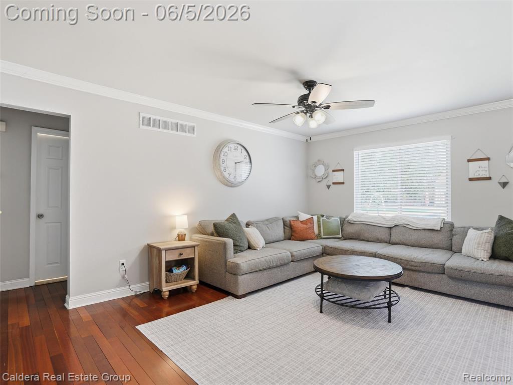 46270 Hollowoode Lane, Macomb, MI 48044 — Photo 17