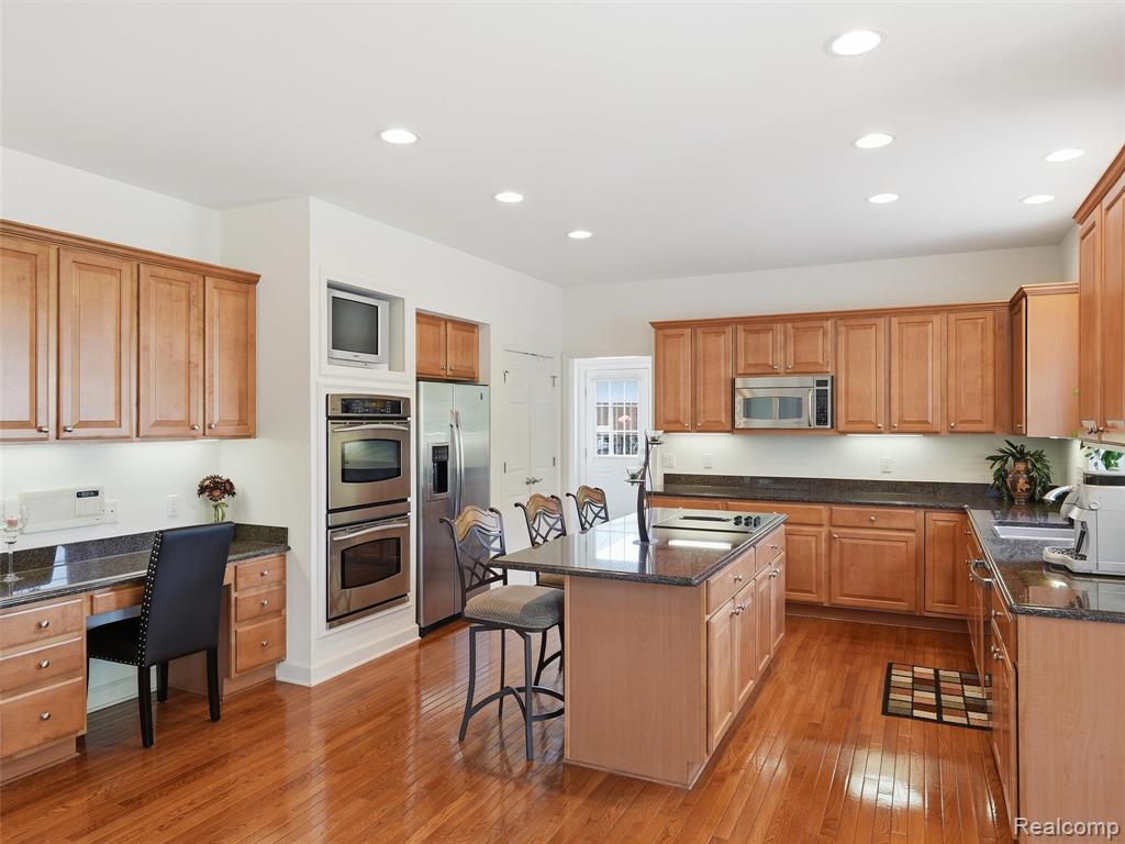 5631 Skye Court, Rochester, MI 48306 — Photo 28