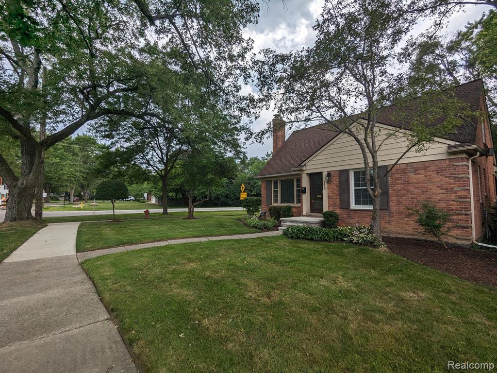 4418 S VERONA Circle, Royal Oak, MI 48073 — Photo 2