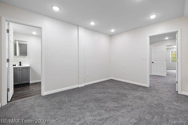 5430 ELMWOOD Street, Detroit, MI 48211 — Photo 17