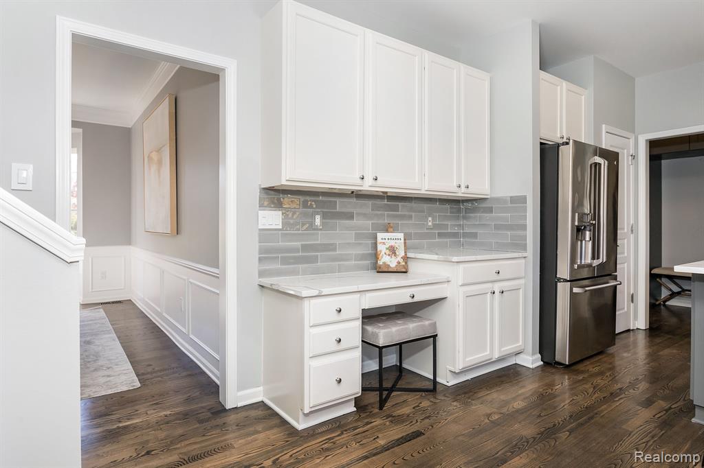 48850 FREESTONE Drive, Northville, MI 48168 — Photo 17