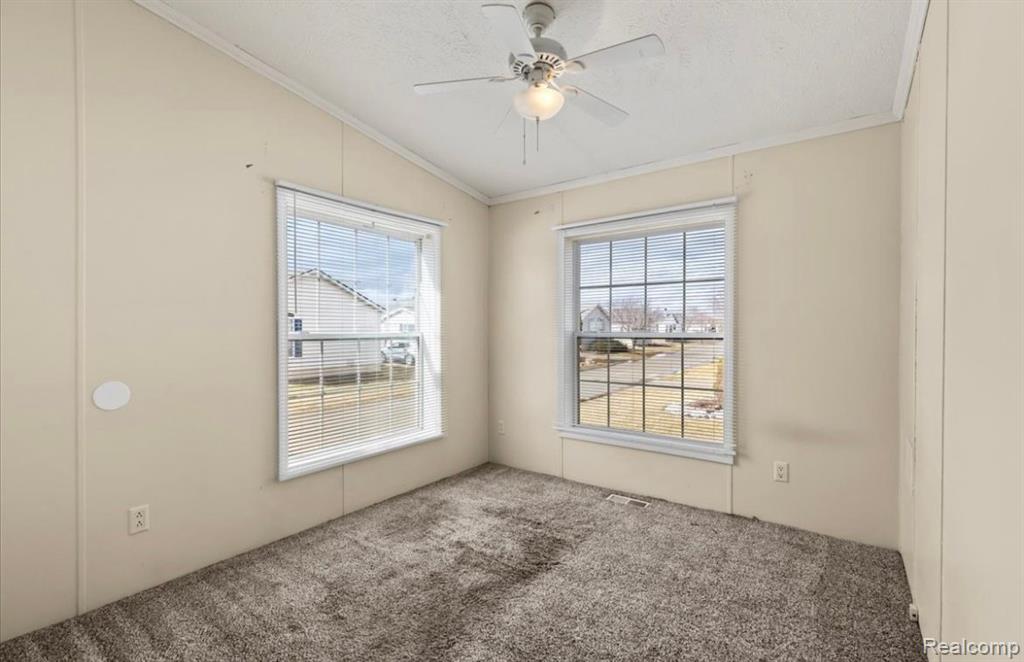 45288 Burgundy Drive, Macomb, MI 48044 — Photo 19