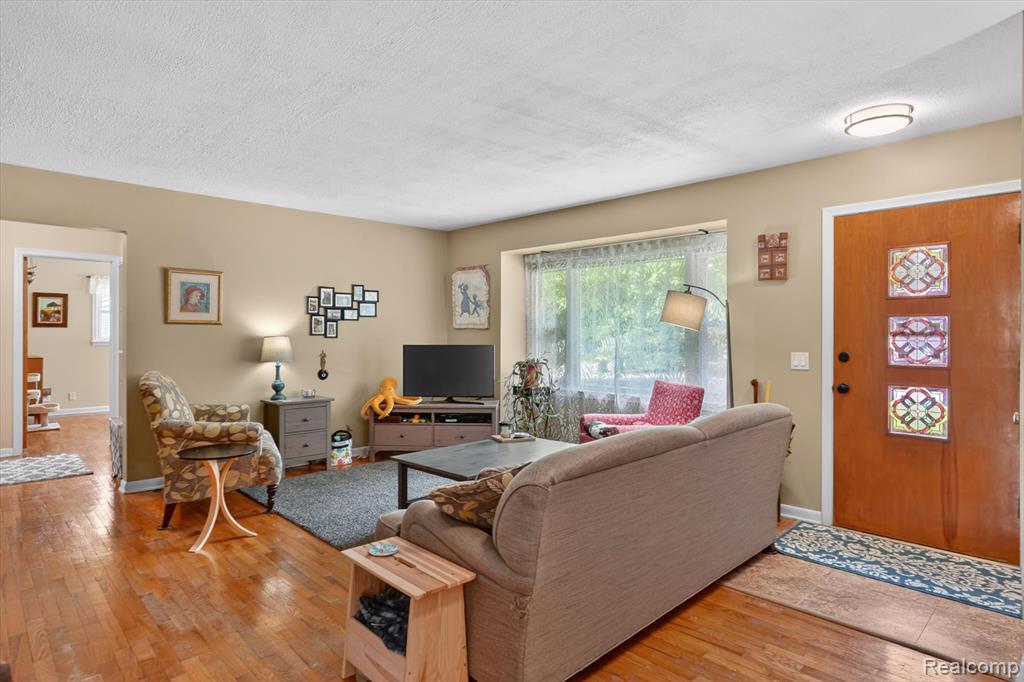 4949 Algonquin Way, Okemos, MI 48864 — Photo 6
