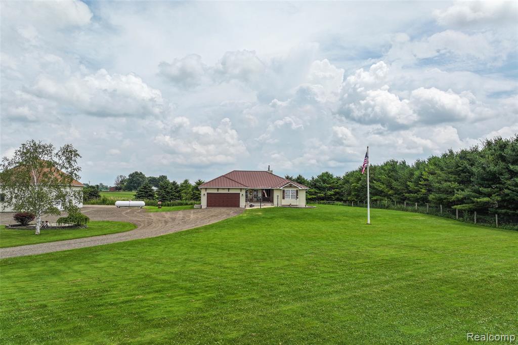 5465 Maple Valley Road, Brown, MI 48416 — Photo 32