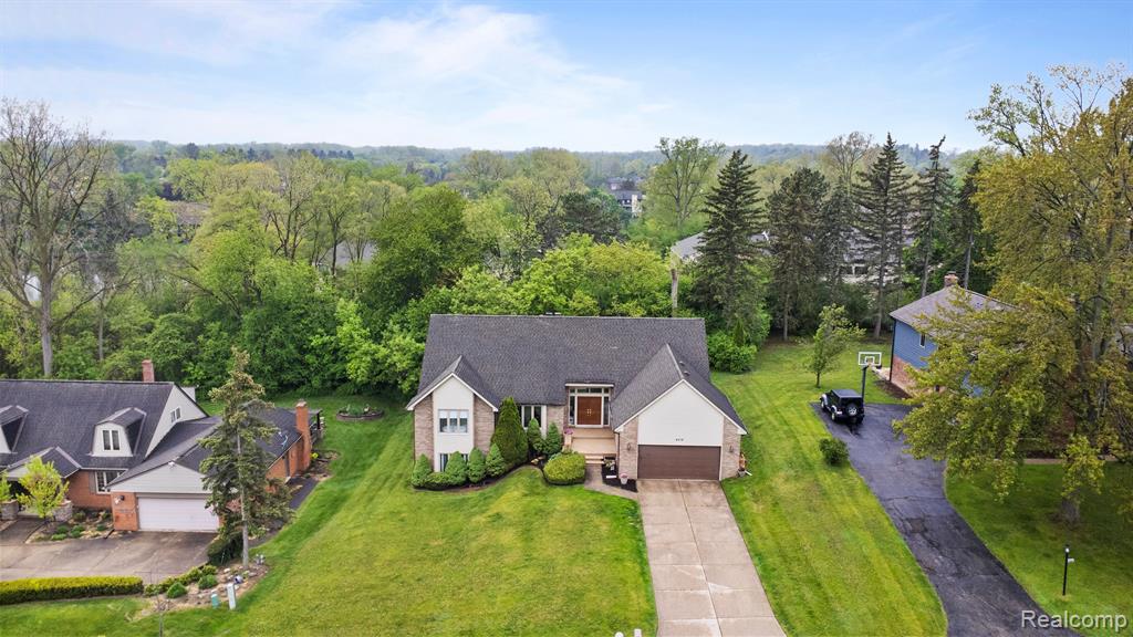 4578 PINE VILLAGE Drive, West Bloomfield, MI 48323 — Photo 49