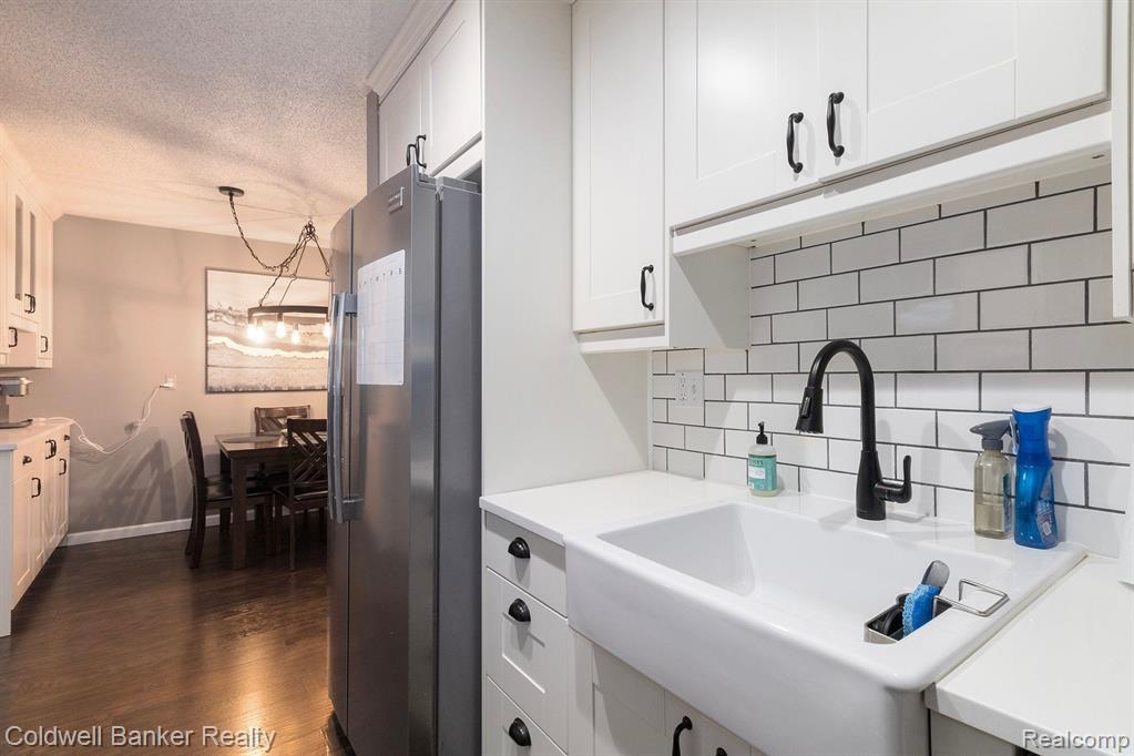 1807 WICKHAM Street, Royal Oak, MI 48073 — Photo 11